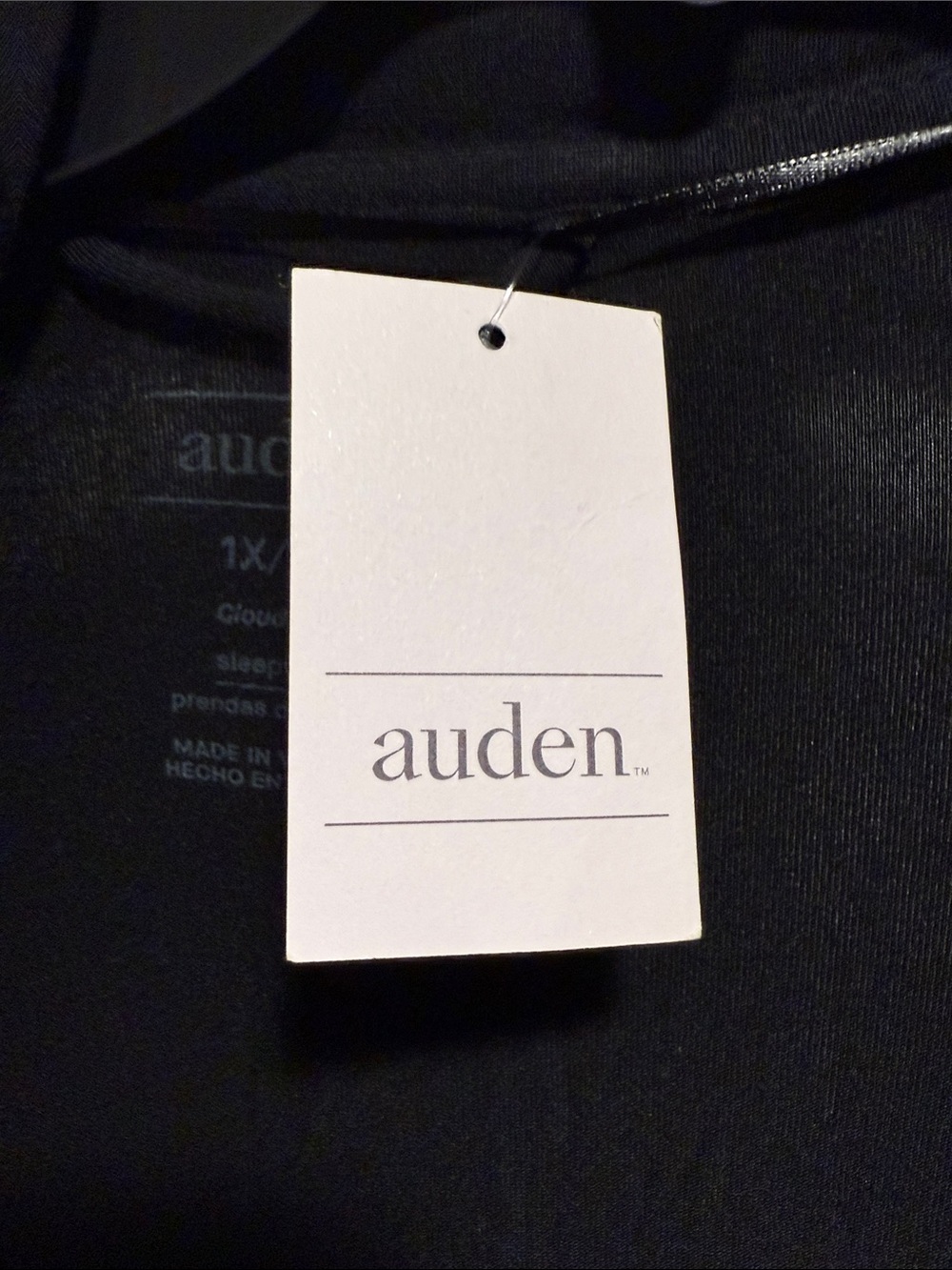 Model Black Auden Robe - Picture 4 of 7